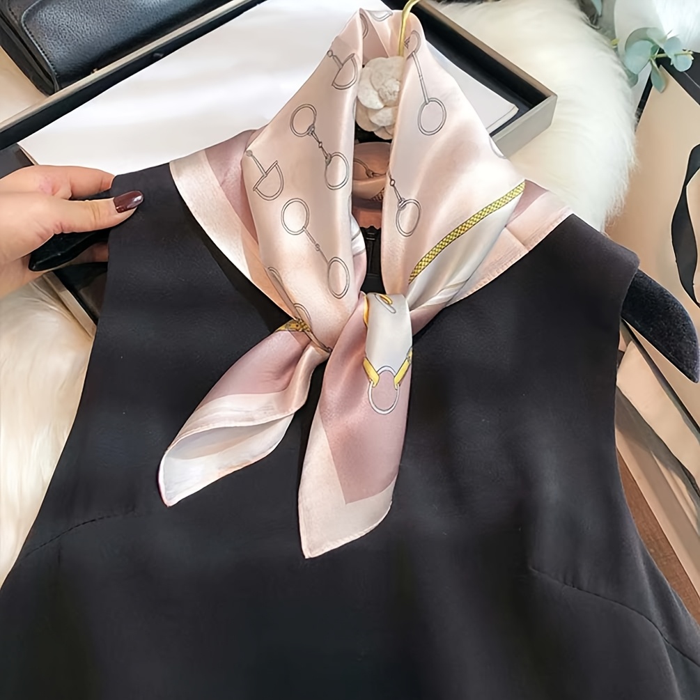 وشاح مربع فاخر من الحرير الخال - مراجعة Scarf Silk Square وسعره